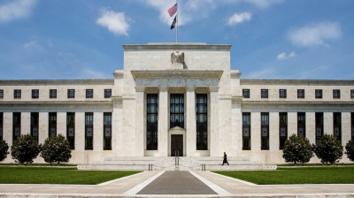 Главное к утру: решение ФРС по ставке, рекорд европейских акций, прогнозы по ИИ