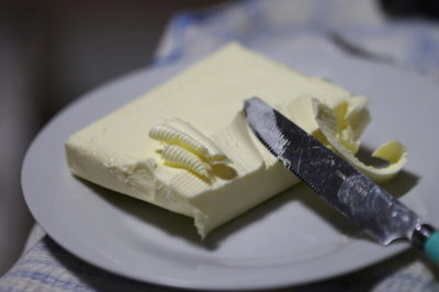 Рекордное количество поддельного сыра и масла нашли в магазинах России