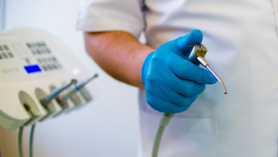 Казахстанцы не смогут лечить зубы за счет пенсионных накоплений