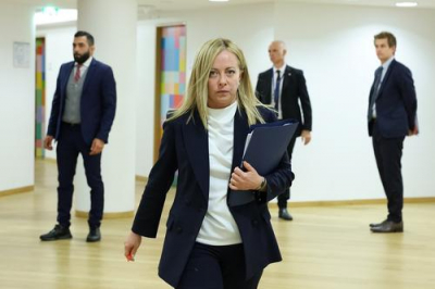 В римской церкви ангел на фреске после реставрации стал похож на премьера Мелони