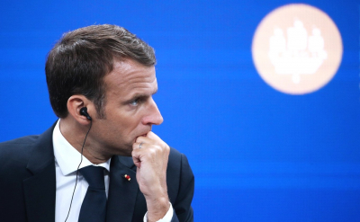 Посол Долгов посоветовал Макрону посылать сигналы жене, а не России