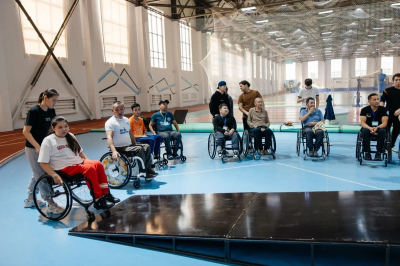 В Атырау обучают самостоятельности людей с инвалидностью