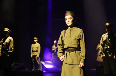 Актёры и гвардейцы вновь вместе на сцене: состоялась премьера драмы &laquo;Алия&raquo; к 100-летию героини