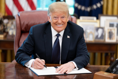 &laquo;Ему никто не нравился, но ему нравлюсь я&raquo;: Трамп приписал себе уникальные отношения с Ким Чен Ыном