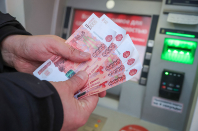 Стало известно, насколько выросли средние зарплаты в России с 2010 года