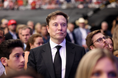 Отец Маска Эррол назвал Нижний Новгород подходящим для открытия завода Tesla