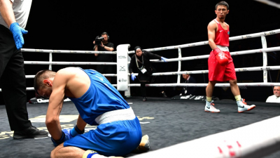 Сабырхан досрочно вышел в четвертьфинал ЧМ по боксу в Ливерпуле