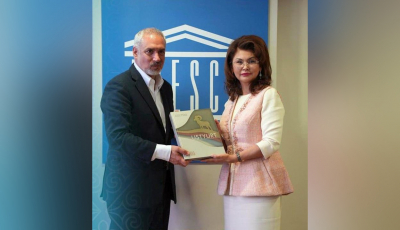 Аида Балаева вручила ЮНЕСКО проект номинации &laquo;Устюрт&raquo; в Список всемирного наследия